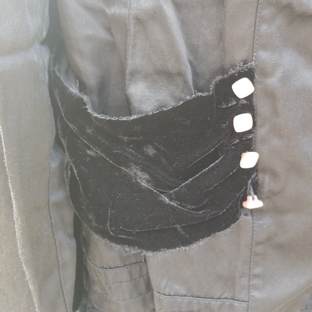 Jacket - Picture 3 of 5